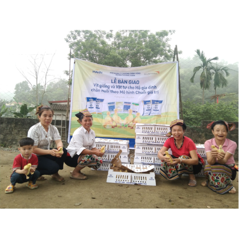 Mạnh dạn học kỹ năng mới: chăn nuôi